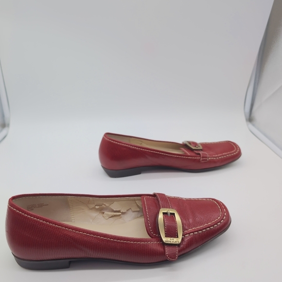 Elegant Red Leather Loafers with Buckle Detail Anne Klein Iflex - Picture 5 of 8
